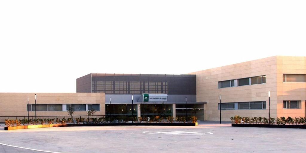 Evacuada al hospital tras el incendio de un cuadro eléctrico en la localidad sevillana de Utrera