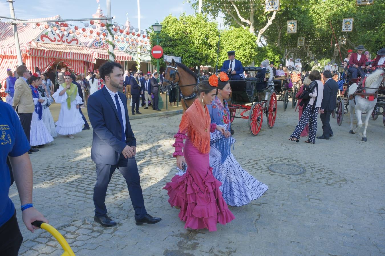 Ambiente en el real durante el viernes de feria