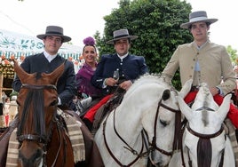 De paseo por el Real: Sábado de Feria de Abril de Sevilla 2025