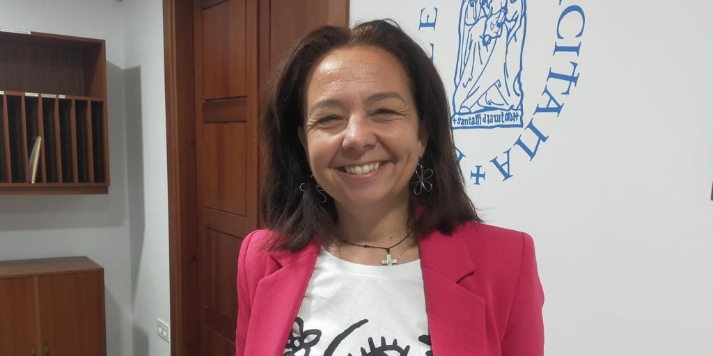 Paloma Saborido : «Los concejales de Roma están alucinados con los preparativos de la procesión»