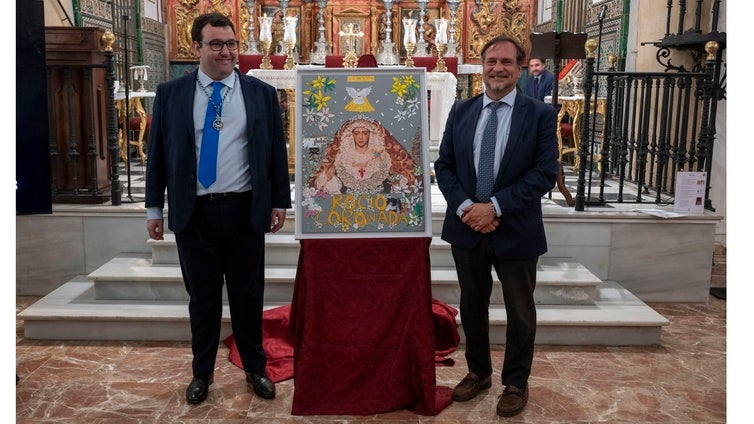 La mirada pura del alma: un niño con autismo anuncia la coronación del Rocío de la Redención