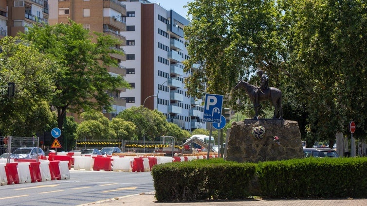 La vía de servicio de la avenida de Kansas City estará siete meses cortada por obras de Emasesa