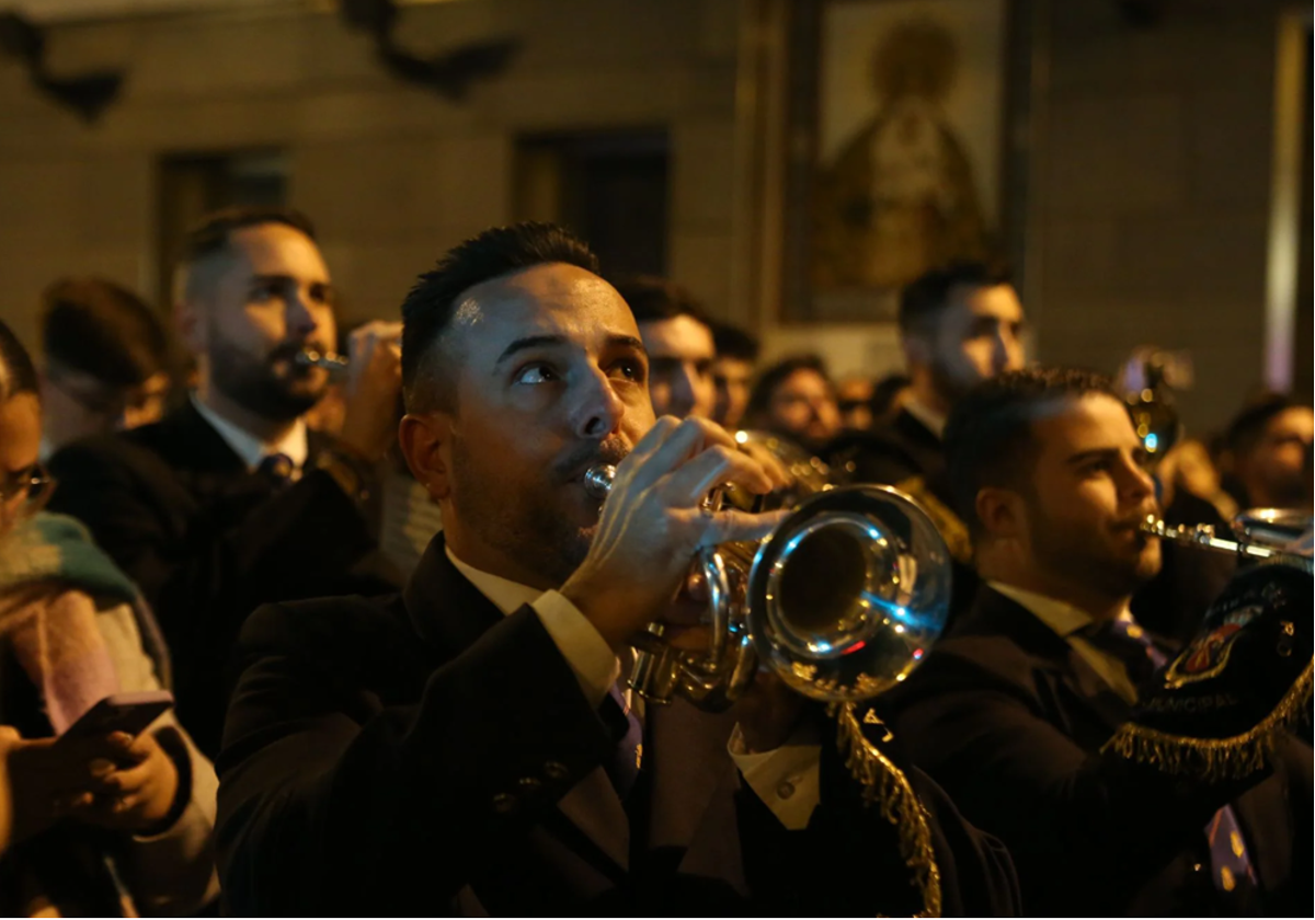 Acompañamiento musical del Cachorro durante la Magna