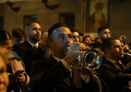 Acompañamiento musical del Cachorro durante la Magna