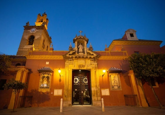 Imagen exterior de la parroquia de San Lorenzo de Sevilla