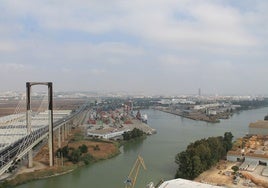 La planta de hidrógeno verde anunciada en el Puerto de Sevilla amarra la mayor inversión que concederá Bruselas