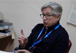 Antiñolo, uno de los mejores médicos de España: «El cáncer me enseñó que el tiempo no vuelve y que no se puede vivir con 60 como si tuvieras 30»