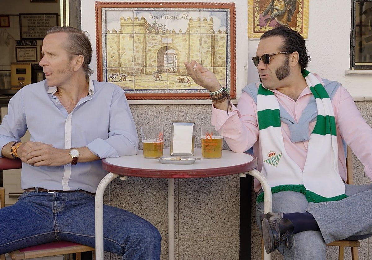 Los Compadres charlan sobre el apagón en su última viñeta audiovisual