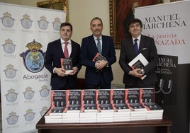 El juez Manuel Marchena en la presentación de su libro en Sevilla: «La inteligencia artificial nunca podrá con el vínculo de un abogado y su cliente»
