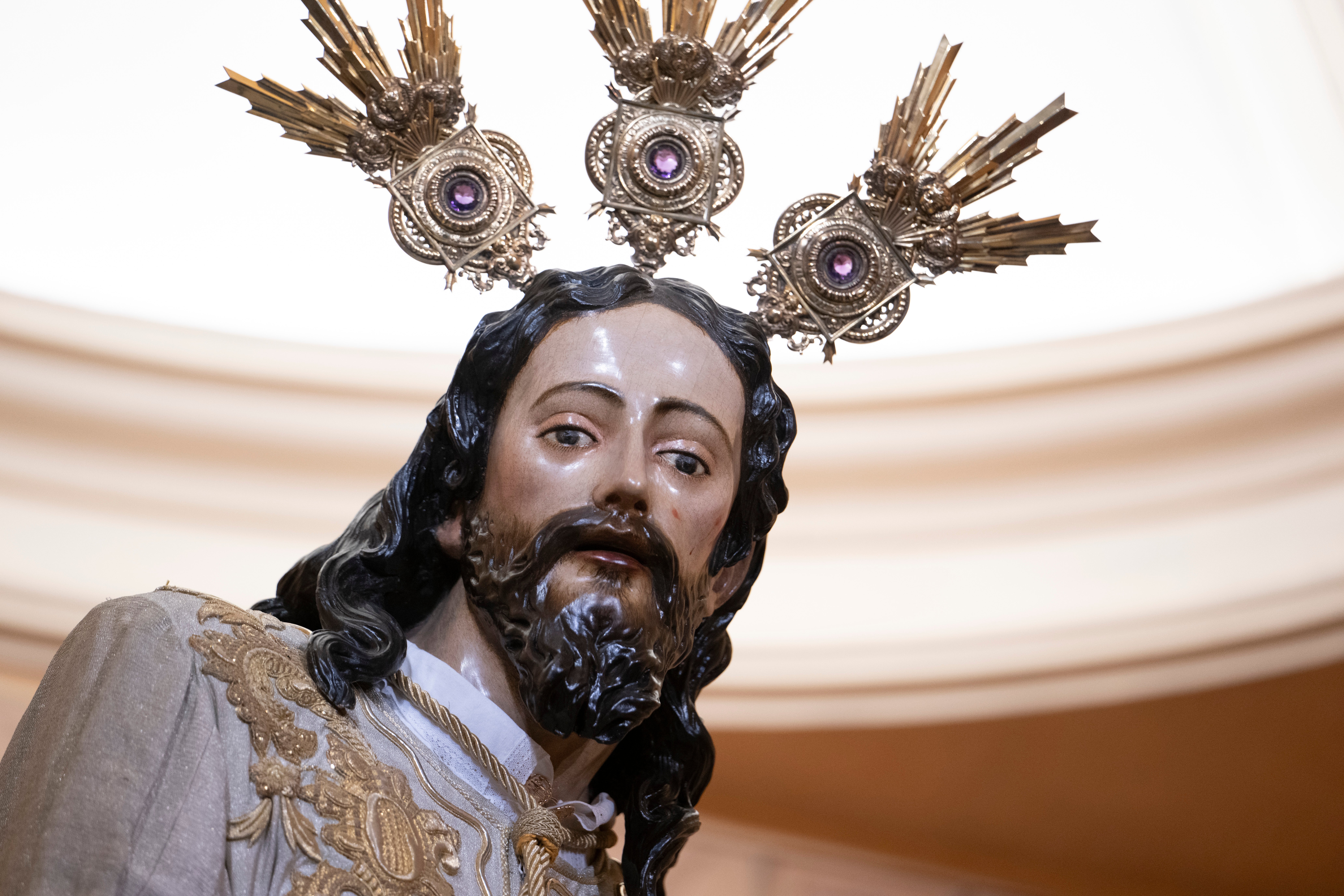 Las imágenes del Señor del Silencio presidiendo San Juan de la Palma