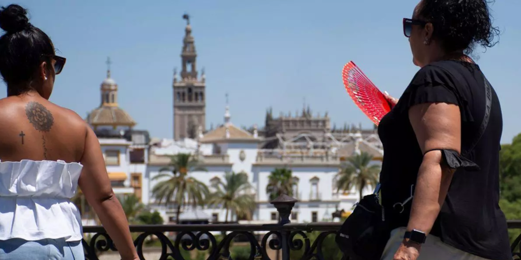 ¿hasta cuándo durará la alerta por calor en sevilla? La aemet anuncia una bajada de temperaturas a partir de este día