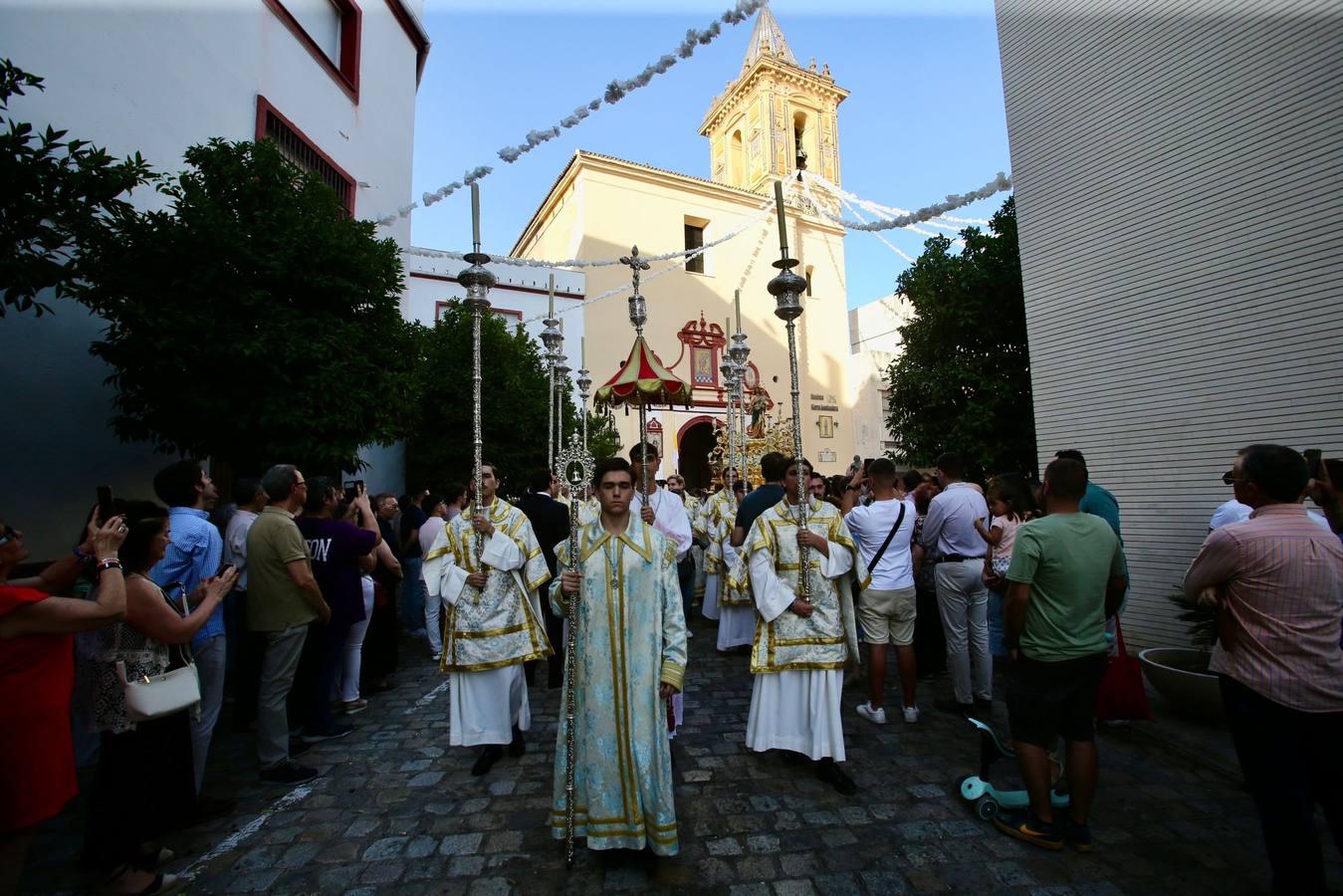 Procesión de María Auxiliadora de los Salesianos de la Trinidad