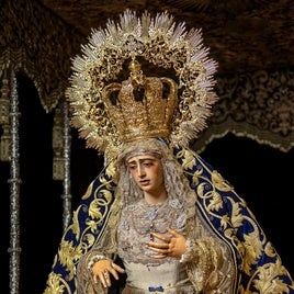 La Virgen de la Amargura con el manto azul del Desconsuelo de Jerez de la Frontera