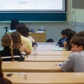 Los estudiantes de selectividad de Andalucía firman una petición para impugnar el examen de Matemáticas Aplicadas