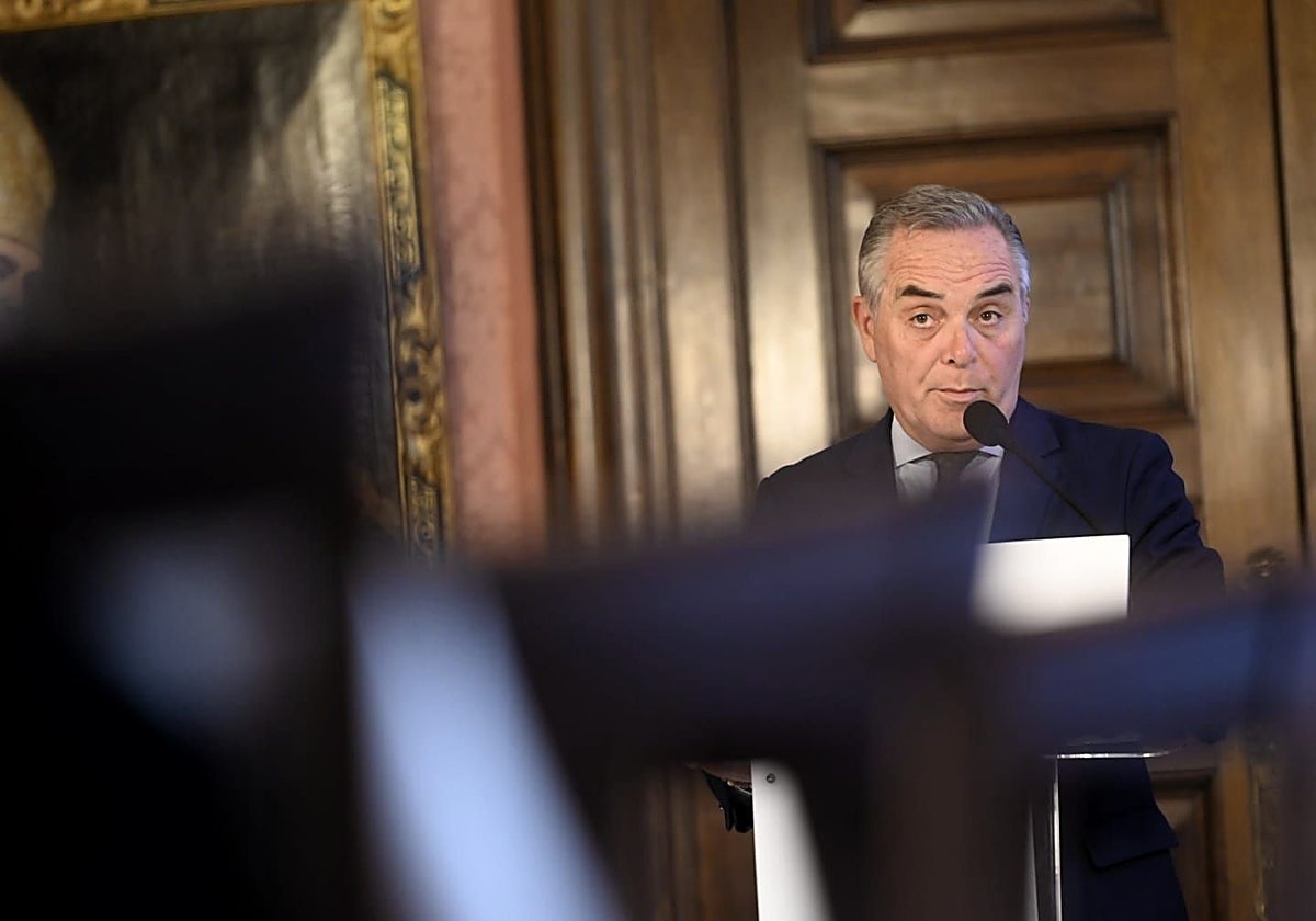 El portavoz del gobierno municipal, Juan Bueno, tras la Junta de Gobierno de hoy