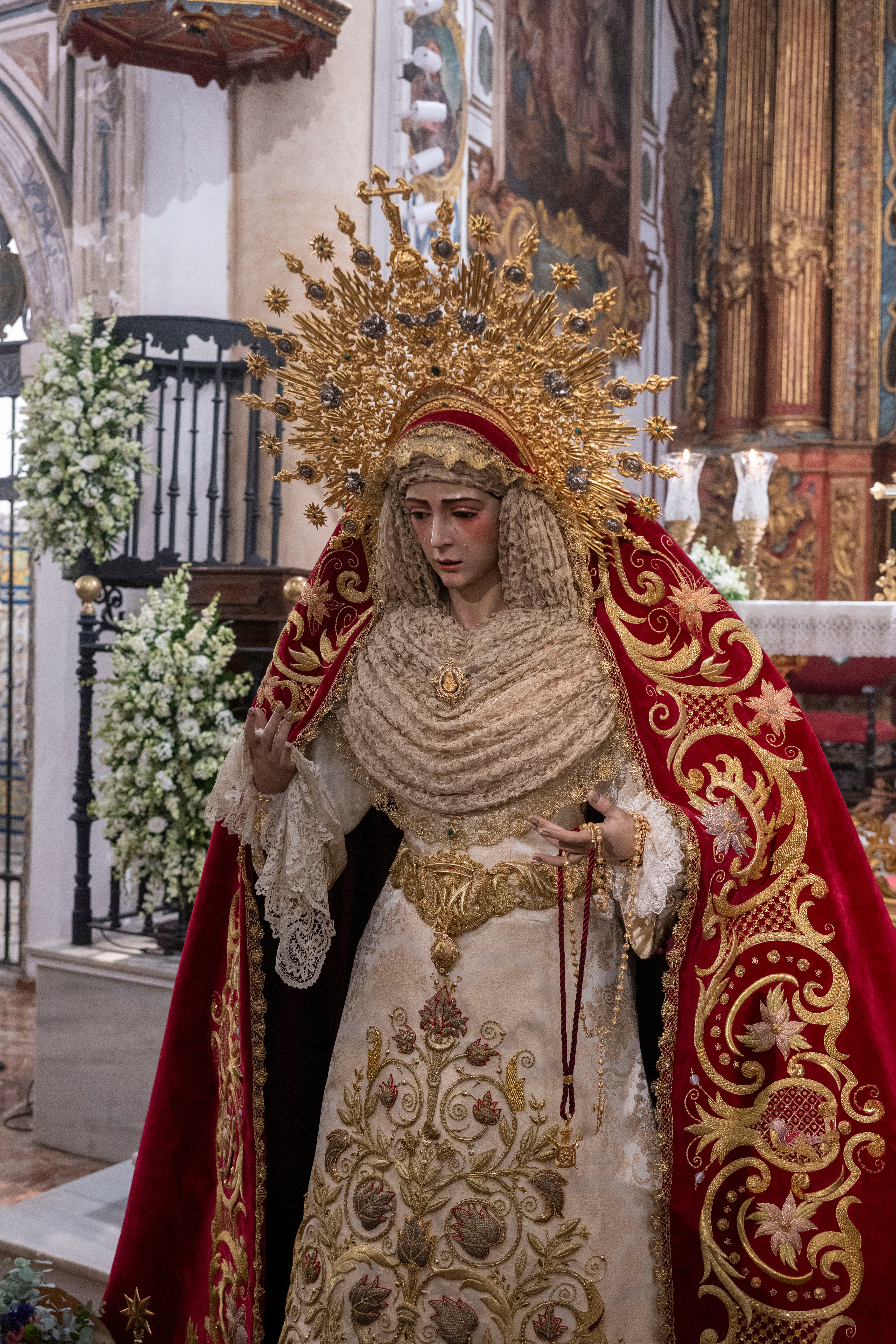 Imposición y bendición de la medalla de la ciudad a la Virgen del Rocío