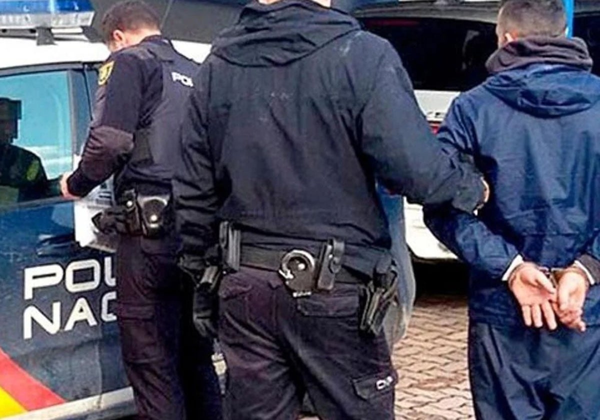 Detención por parte de la Policía Nacional en una imagen de archivo