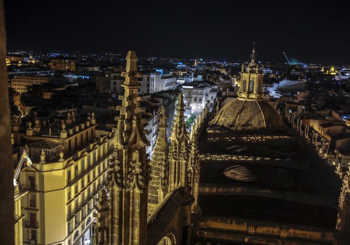 Visita nocturna a las cubiertas de la Catedral
