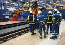 Navantia se alía con la multinacional Oesía para desarrollar sistemas de comunicaciones de defensa en Cádiz