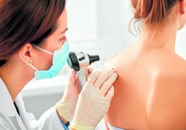 Los nuevos tratamientos de inmunoterapia mejoran la supervivencia en personas con melanoma en fase avanzada