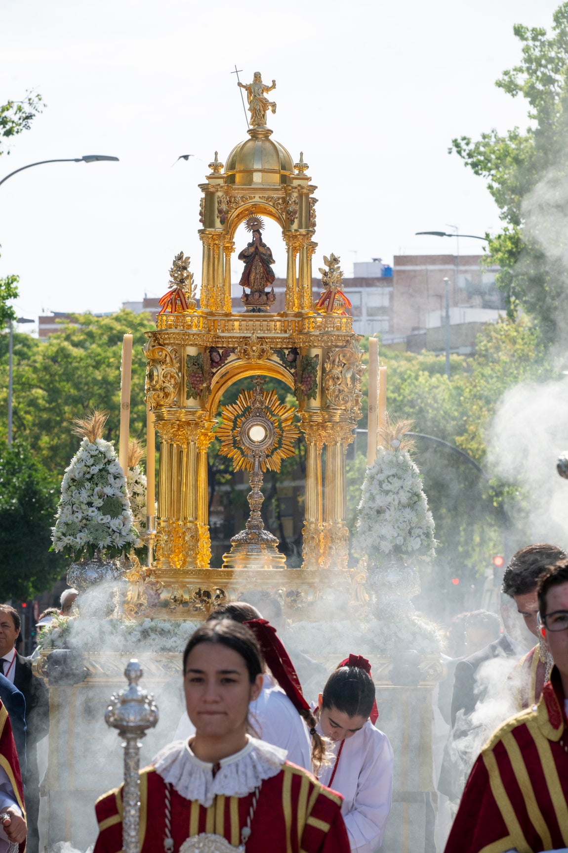 Las imágenes de las procesiones sacramentales del domingo de la Santísima Trinidad
