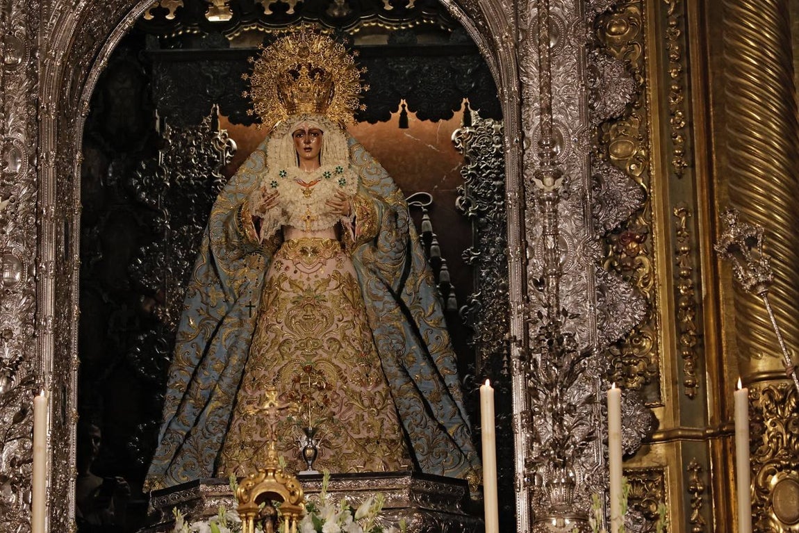 Visita de devotos a la Macarena este domingo