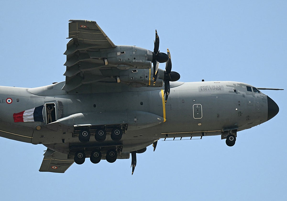 Un avión del A400M en pleno vuelo