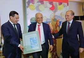 Raúl del Pozo recibe el XXV Joaquín Romero Murube, un premio al periodismo libre frente al sectarismo