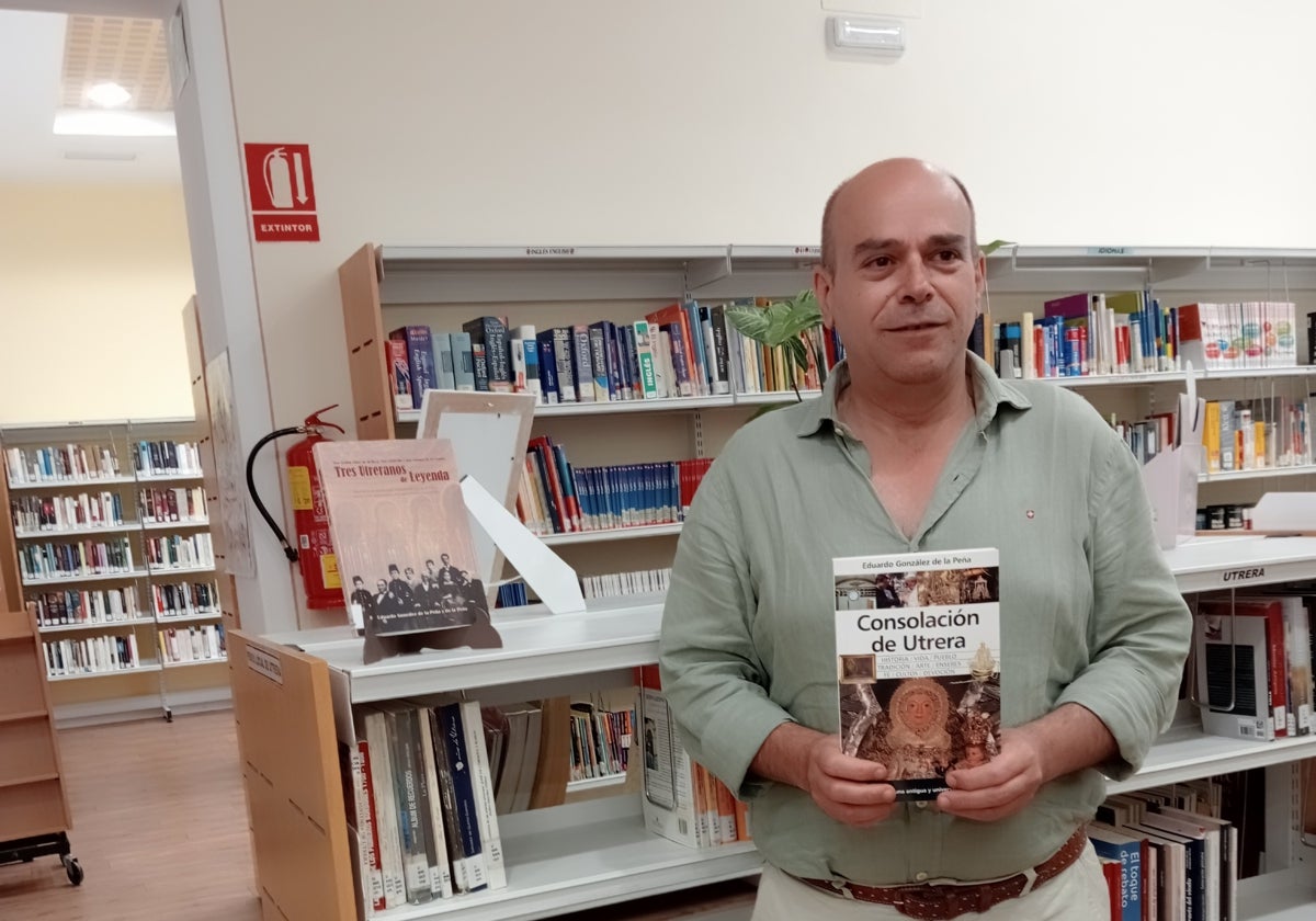 La presentación del libro dedicado a la Virgen de Consolación se celebra en la Biblioteca Pública de Utrera