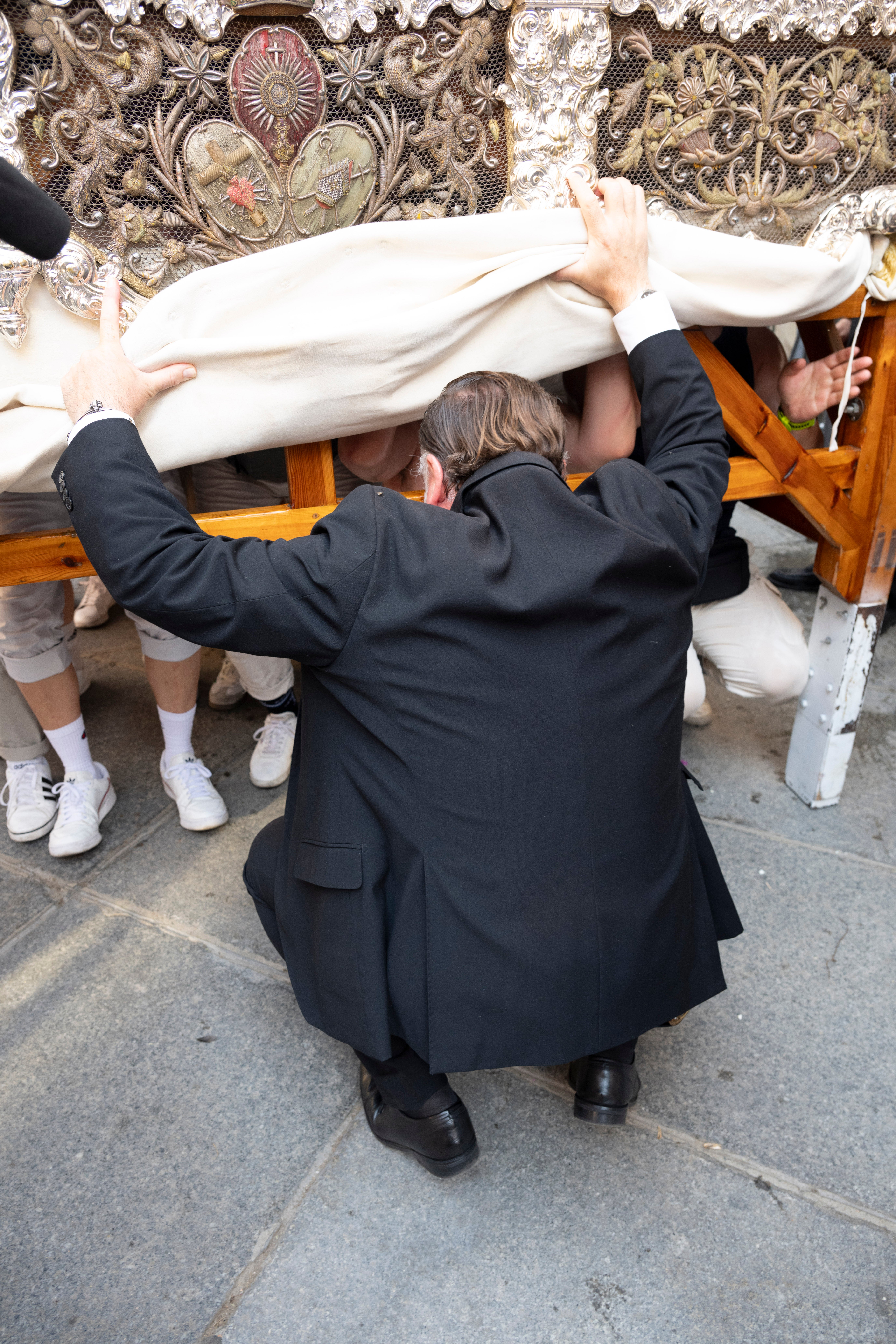 El regreso de la Hiniesta Gloria y el Señor de la Cena, en imágenes