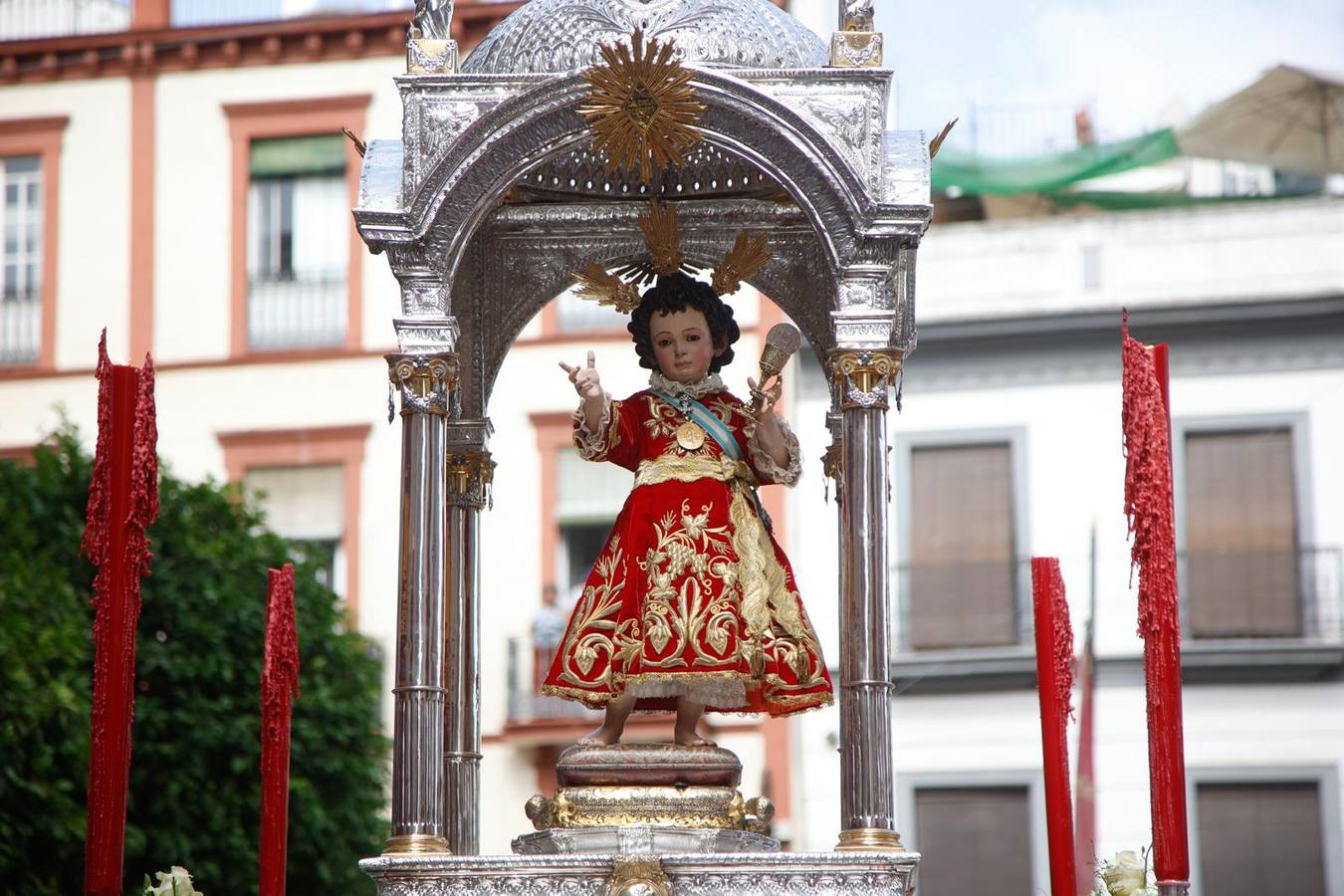 Procesión del Corpus en los alrededores de la Catedral