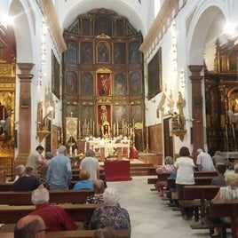 Misa en la parroquia de San Roque de Sevilla