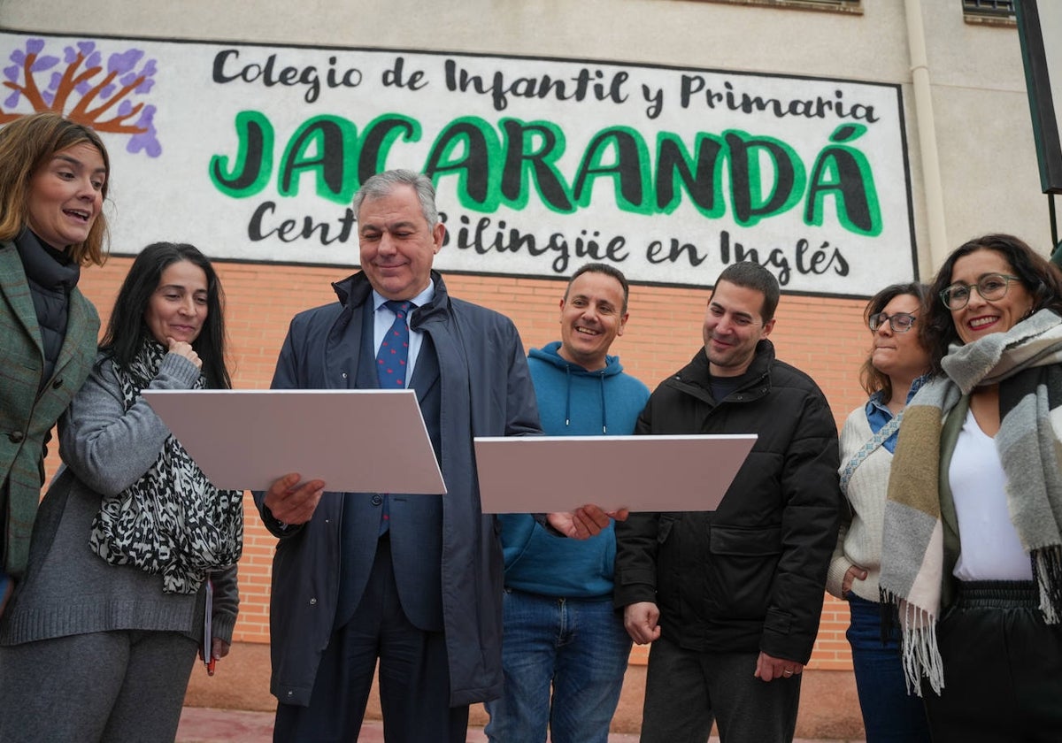 José Luís Sanz visitando el CEIP Jacarandá