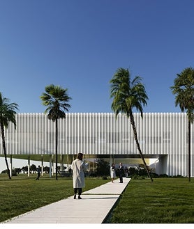 Imagen secundaria 2 - «El hospital de simulación de la CEU UF3 estará listo en el curso 26/27»