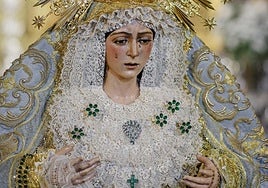 La Macarena propondrá a sus hermanos encargar a Pedro Manzano la restauración de la Virgen