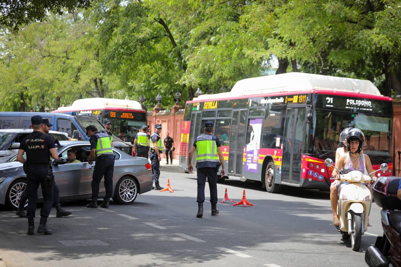 Miembros de la Policía Local y Nacional así como equipos de la Guardia Civil han tomado Sevilla para la Cumbre de la ONU