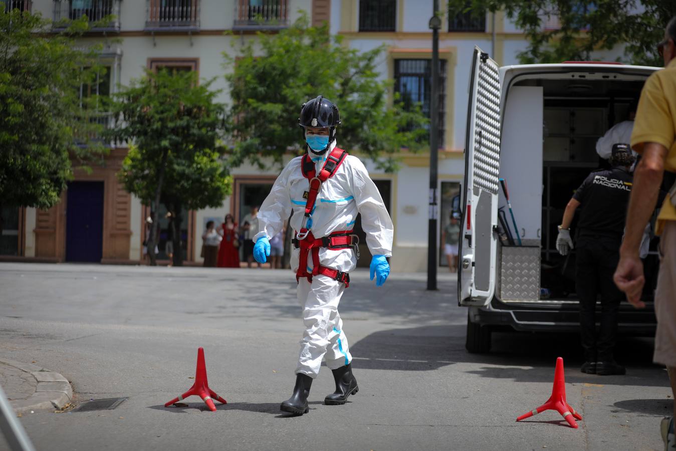 Miembros de la Policía Local y Nacional así como equipos de la Guardia Civil han tomado Sevilla para la Cumbre de la ONU