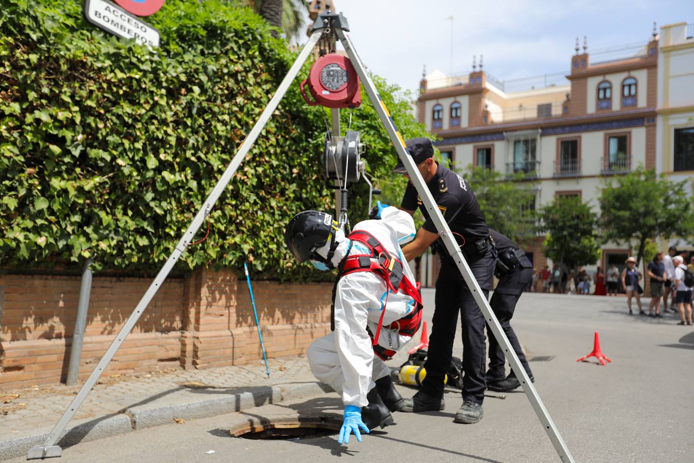Miembros de la Policía Local y Nacional así como equipos de la Guardia Civil han tomado Sevilla para la Cumbre de la ONU