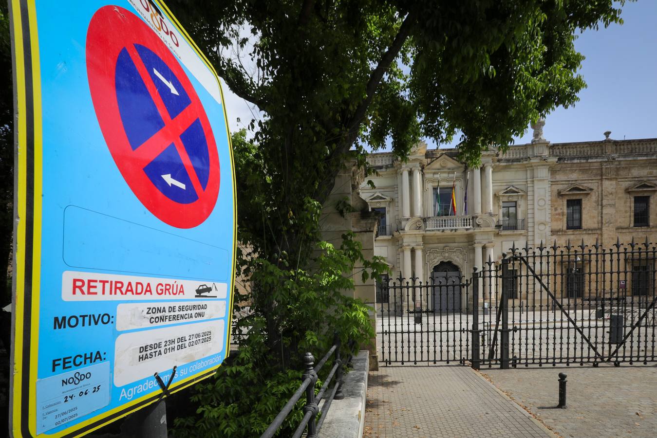 Miembros de la Policía Local y Nacional así como equipos de la Guardia Civil han tomado Sevilla para la Cumbre de la ONU