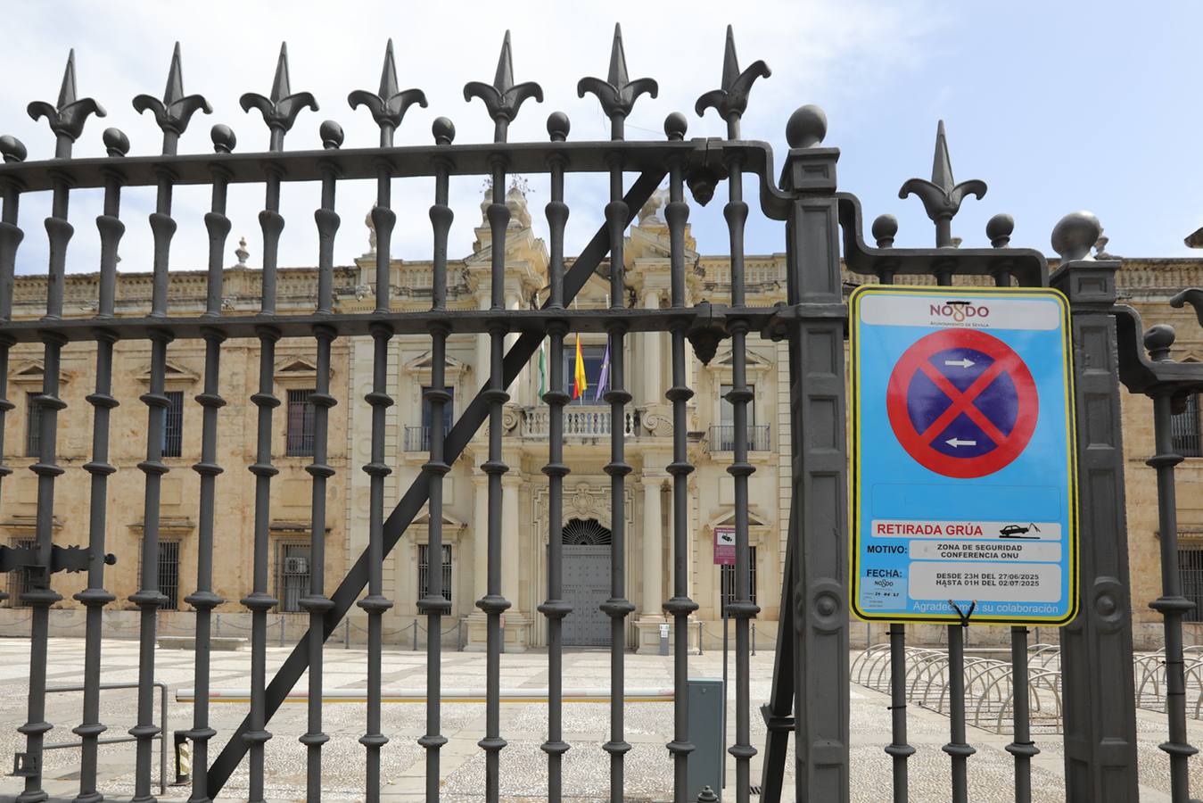 Miembros de la Policía Local y Nacional así como equipos de la Guardia Civil han tomado Sevilla para la Cumbre de la ONU