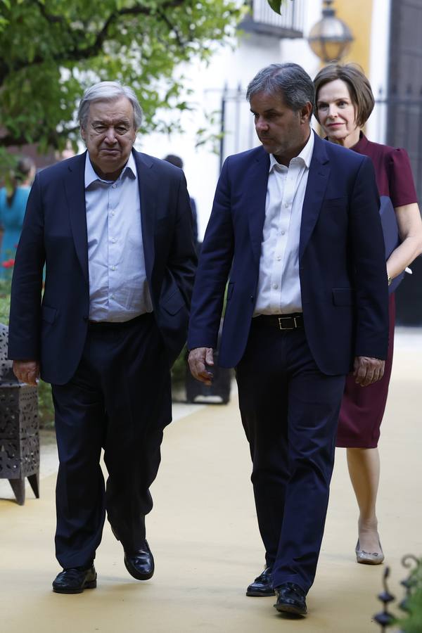 Llegada de los invitados a la cena oficial de los participantes en la cumbre en la Casa de las Dueñas de Sevilla