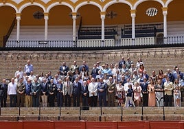 Entregados los trofeos de la XXXIX Exhibición de Enganches en la Real Maestranza de Sevilla