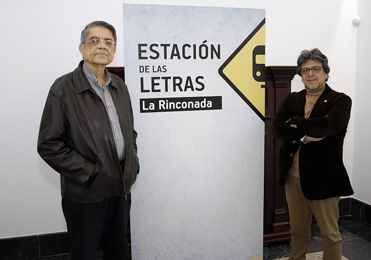 El escritor Sergio Ramírez junto a Fernando Iwasaki en una de las sesiones de 'Estación de las Letras'
