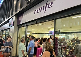 Óscar Puente guarda silencio horas después de un nuevo caos ferroviario en la línea Madrid-Sevilla