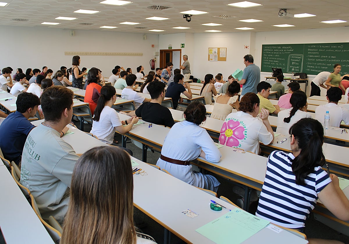 Celebración de las pruebas extraordinarias de Selectividad en la Universidad de Sevilla