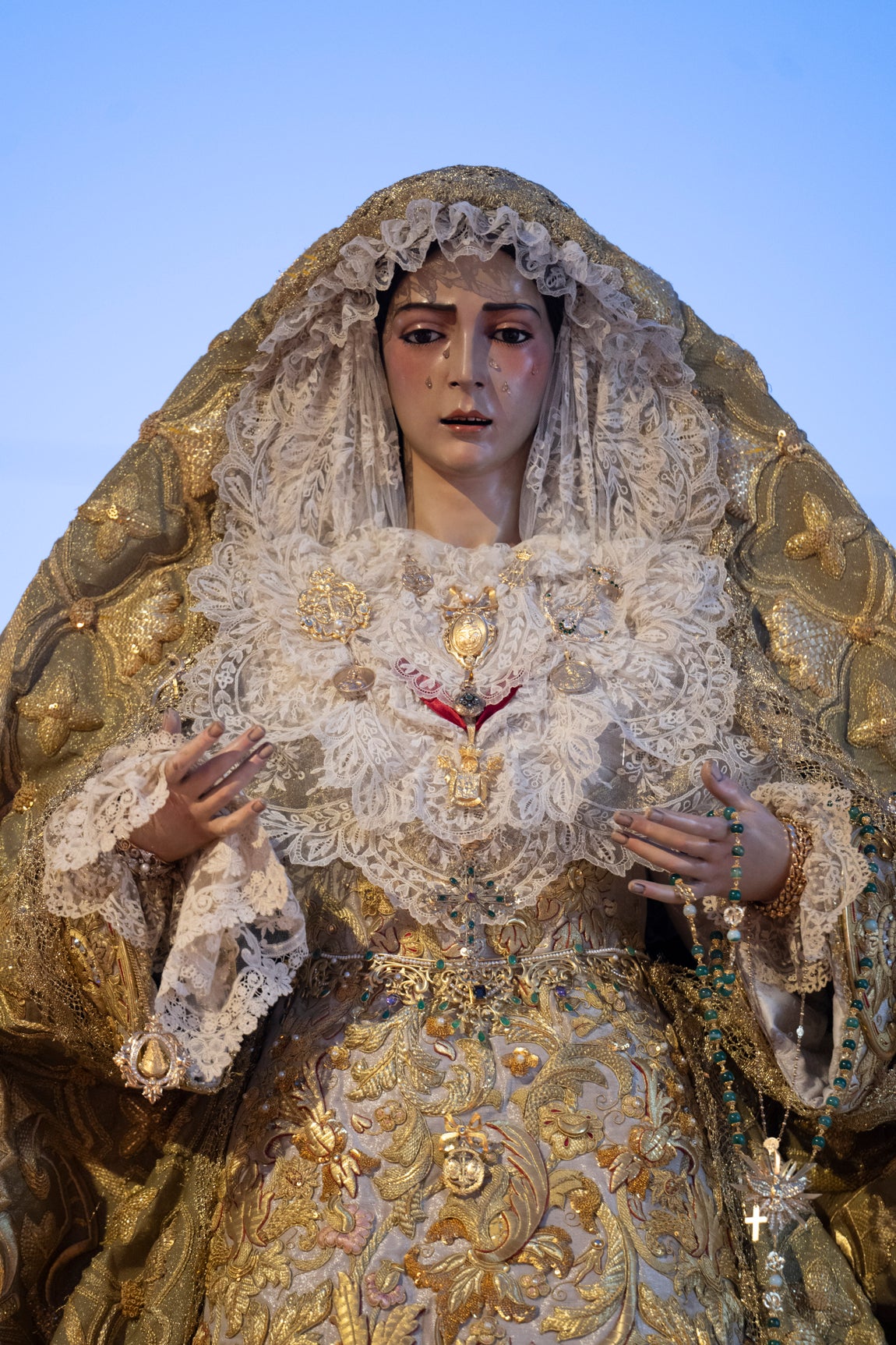El traslado de la Virgen del Rocío a la Catedral, en imágenes