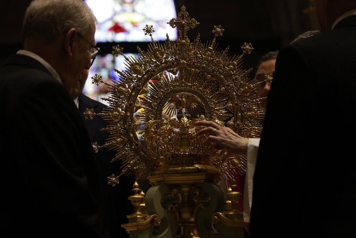 Coronación de la Virgen del Rocío en la Catedral