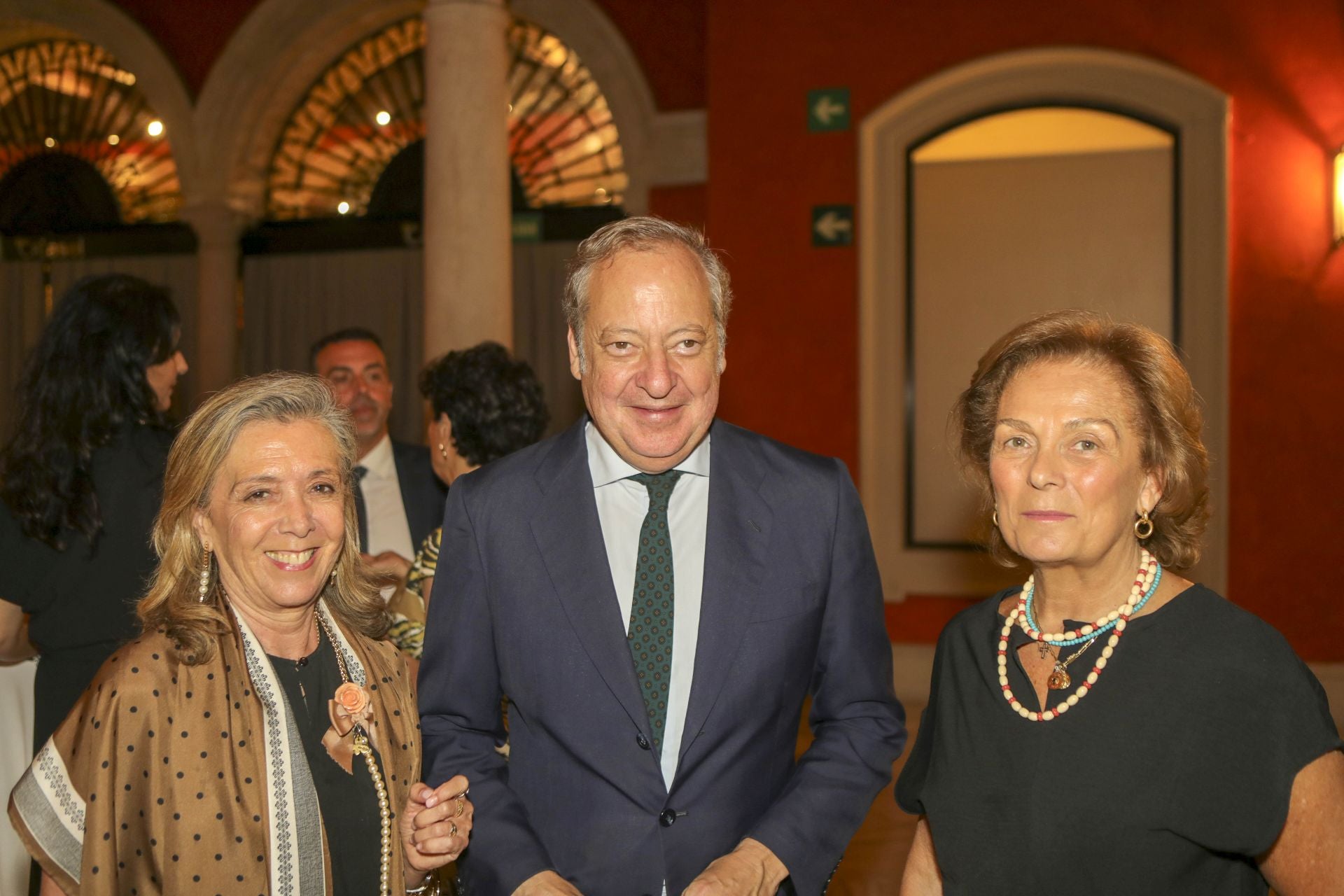 Felisa Panadero, Álvaro Rodríguez Guitart y Lola de Pablo-Blanco