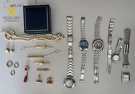 Detienen a un ladrón por robar joyas en viviendas mientras sus moradores dormían en un pueblo de Sevilla