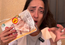 Sara Marín, médica: «Tú piensas que estás comiendo pechuga pero en realidad es almidón con agua»